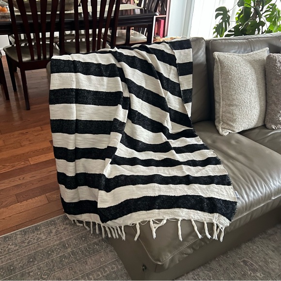 Black & Ivory Striped Woven Throw Blanket | Modern Minimal Home Decor - Picture 2 of 5